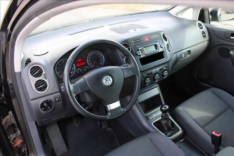 Volkswagen Golf Plus 1,4 TSi  1.maj.,ČR,Dig.klima - fotka 11 z 25