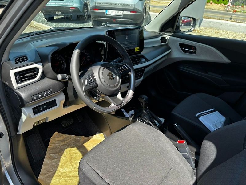 Suzuki Swift automat Premium - fotka 10 z 10