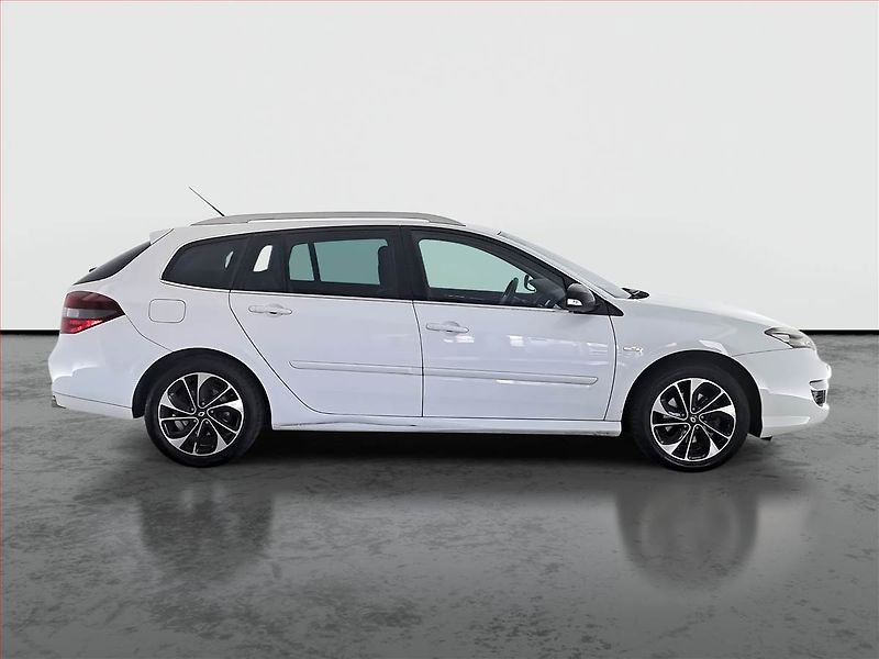 Renault Laguna (2015) 2.0 dCi, Navi, Xenony - fotka 6 z 21