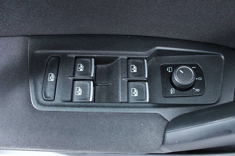 Volkswagen Tiguan (2022) 1.5 TSI 110kW LED manuál - fotka 10 z 35