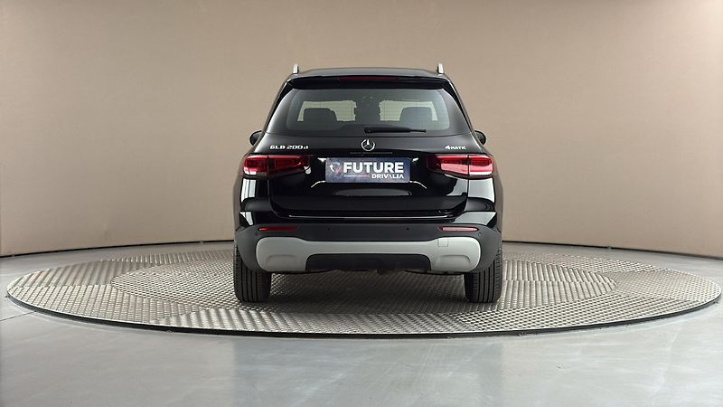 Mercedes-Benz GLB 200d AUT 4MATIC - fotka 5 z 25