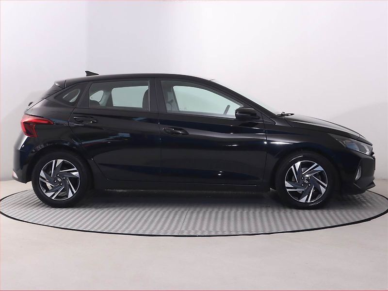 Hyundai i20 (2022) 1.0 T-GDI, Automat, Serv.kniha - fotka 6 z 21