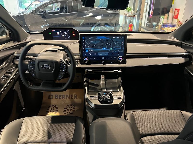 Subaru E-Outback 74.7 kWh AWD Limited - fotka 7 z 16