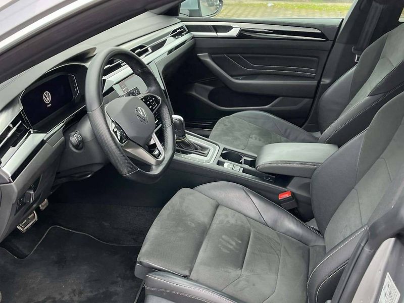 Volkswagen Arteon (2023) R-Line 2,0 TDI - fotka 14 z 20