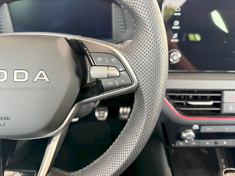 Škoda Scala (2025) Monte Carlo 1.0 TSI / 85 kW M6 - fotka 11 z 29