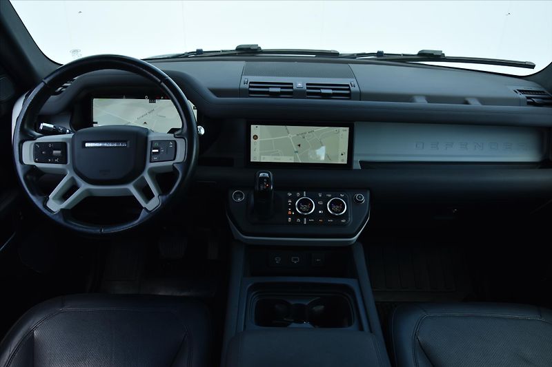 Land Rover Defender P110 3.0D 221kW ČR DPH - fotka 13 z 30