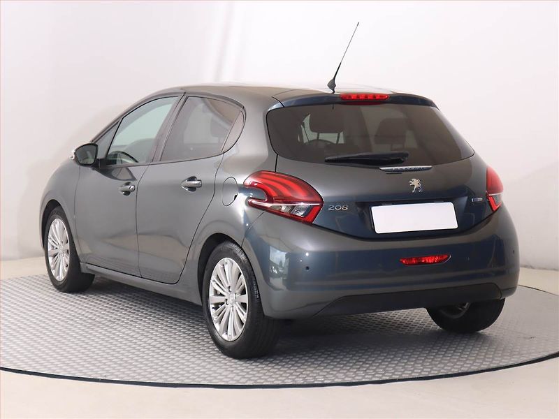 Peugeot 208 (2017) 1.2 PureTech, Serv.kniha - fotka 4 z 19