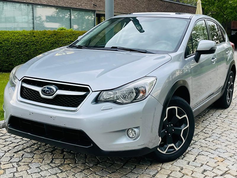Subaru XV 2.0i 4x4 AUT VÝHŘEV SERVISKA - fotka 1 z 51