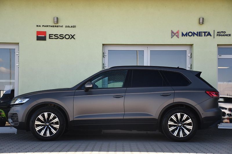 Volkswagen Touareg 3.0TDI 2.SADA KOL ČR - fotka 2 z 54