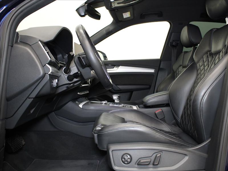 Audi Q5 2,0 eTFSi 270kW S-Line Vzduch - fotka 6 z 27