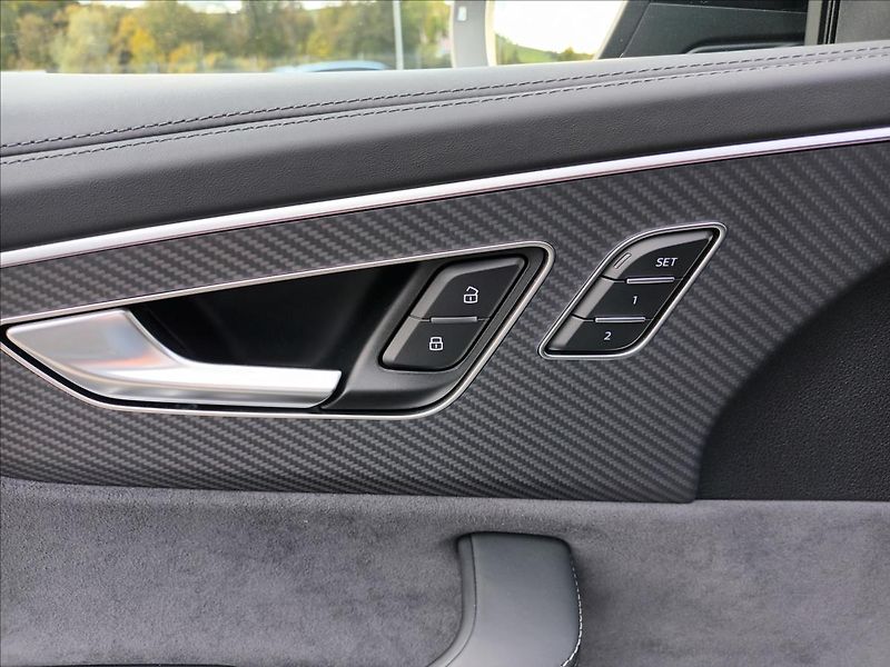 Audi Q8 3,0 TDI,210KW,S-line,ČR 1MAJ, - fotka 45 z 50