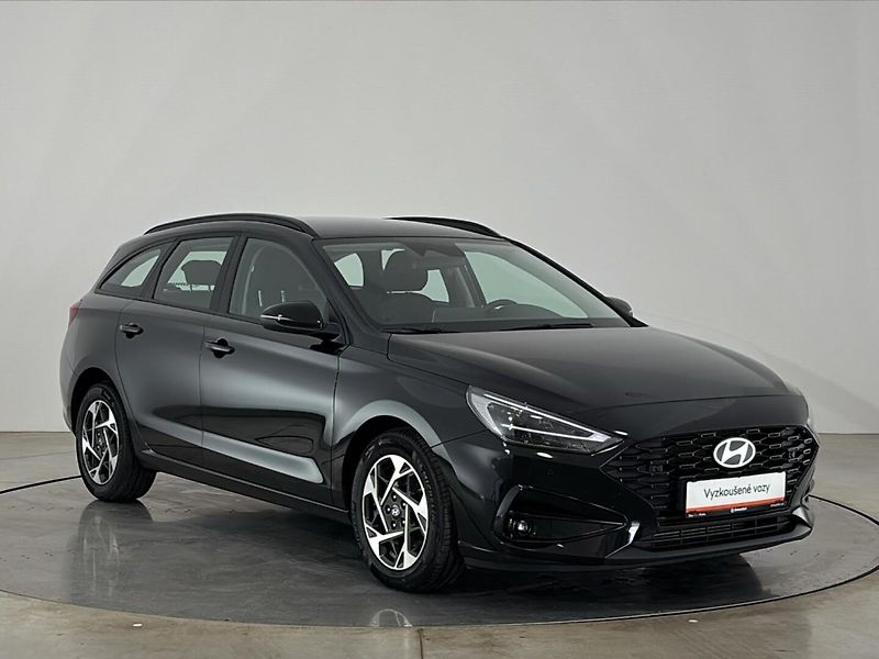 Hyundai i30 Smart DCT - fotka 14 z 26