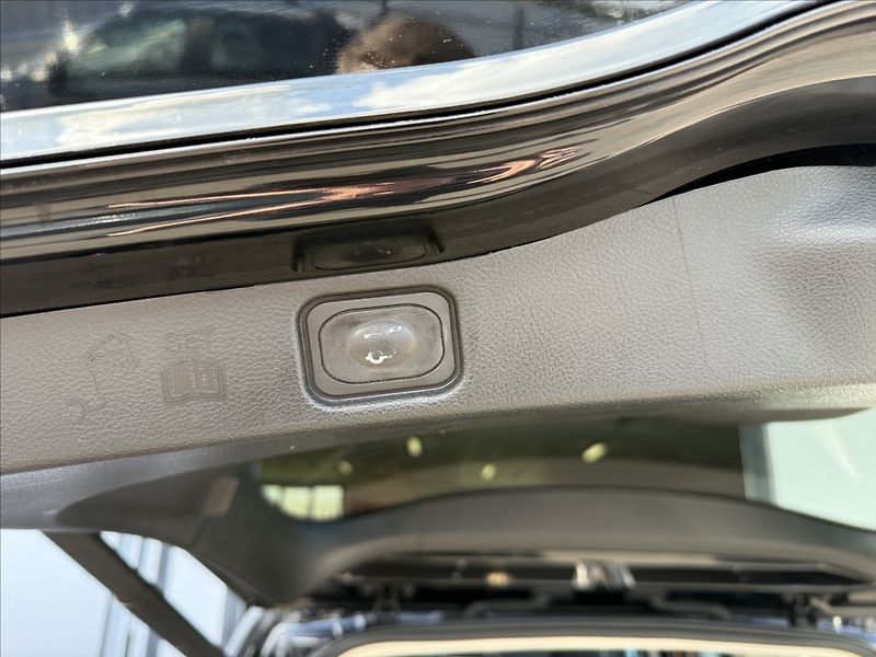 Ford Galaxy 2,0 Titanium,177kW,po servisu - fotka 32 z 38