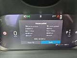 Volvo XC60 2,0 B4 AWD PLUS DARK - náhled 16