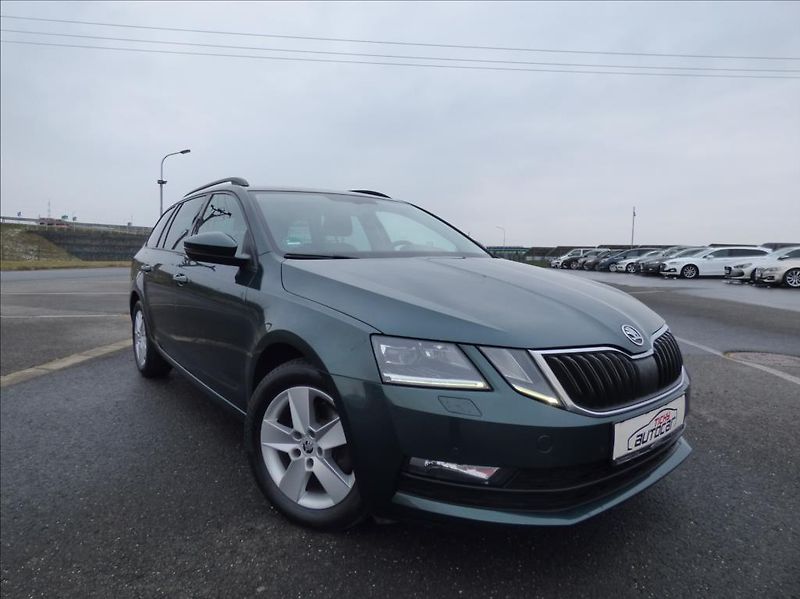 Škoda Octavia 2,0 TDI DSG,LED,Navigace  Ambi - fotka 3 z 55