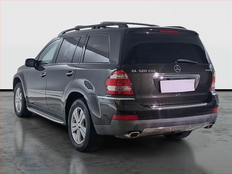 Mercedes-Benz GL (2007) 320 CDI, 4X4, Automat, 7 míst - fotka 4 z 24