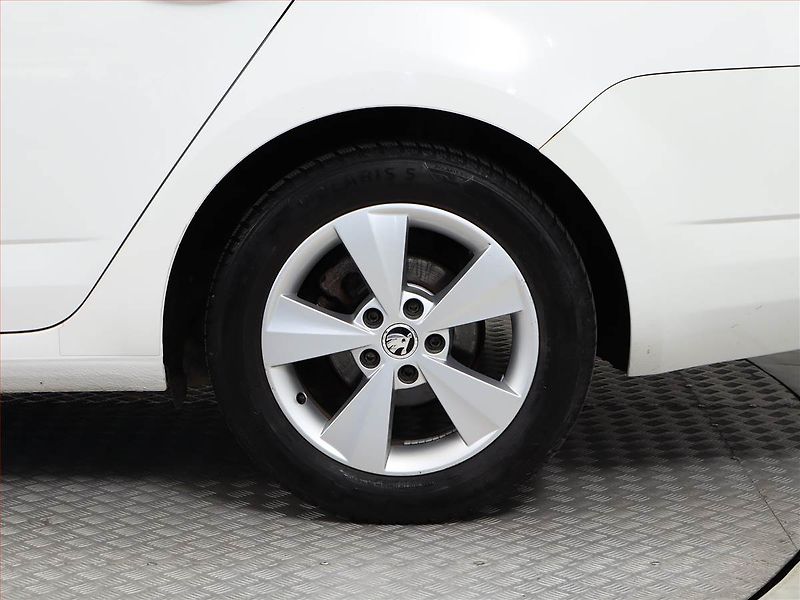 Škoda Octavia (2013) 1.2 TSI - fotka 12 z 12