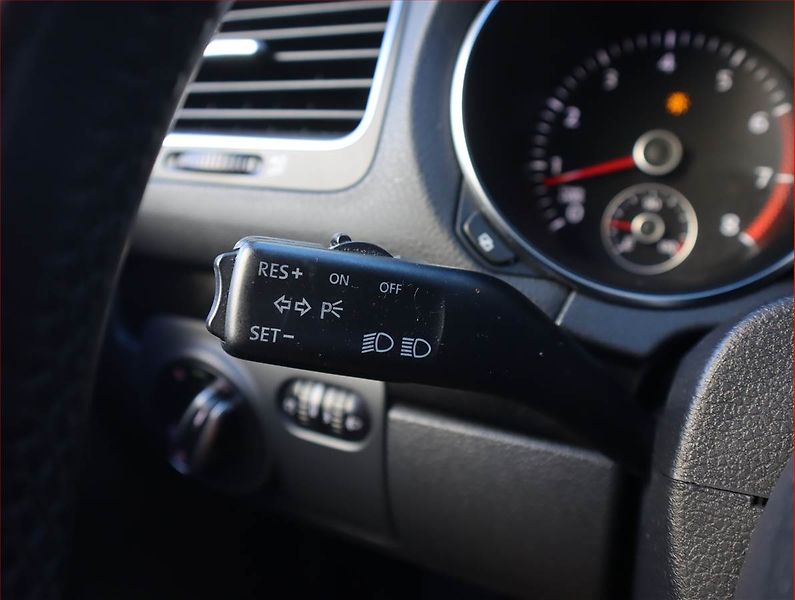 Volkswagen Golf (2009) 1.4 TSI, Tempomat - fotka 17 z 18