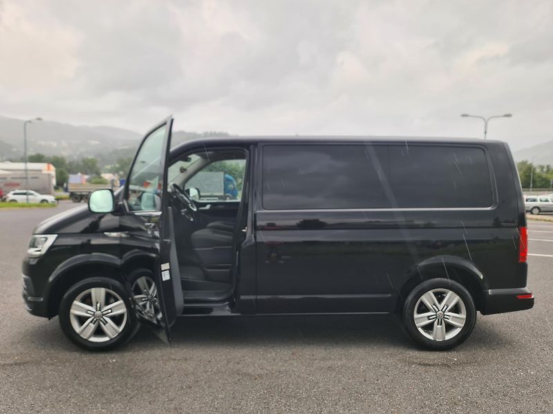 Volkswagen Transporter (2016)  CARAVELLE T6 2.0 TDi OLOMOUC - fotka 9 z 86
