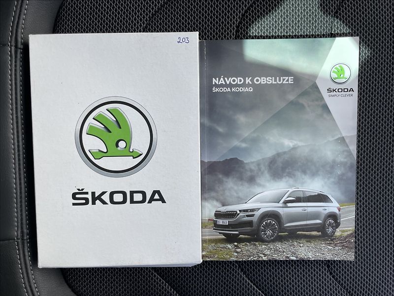 Škoda Kodiaq 2,0 TDI DSG Style NAVI+ACC - fotka 17 z 21