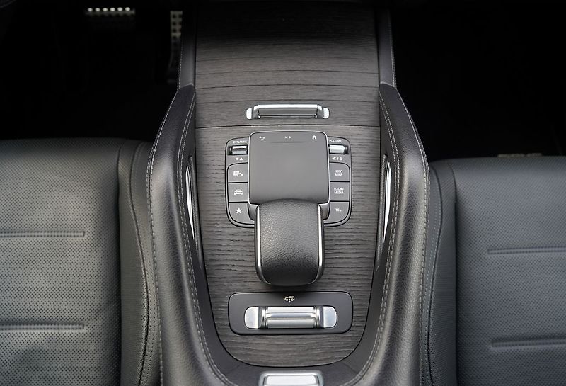 Mercedes-Benz GLE 400d 4Matic/AMG/21/ČR - fotka 36 z 48