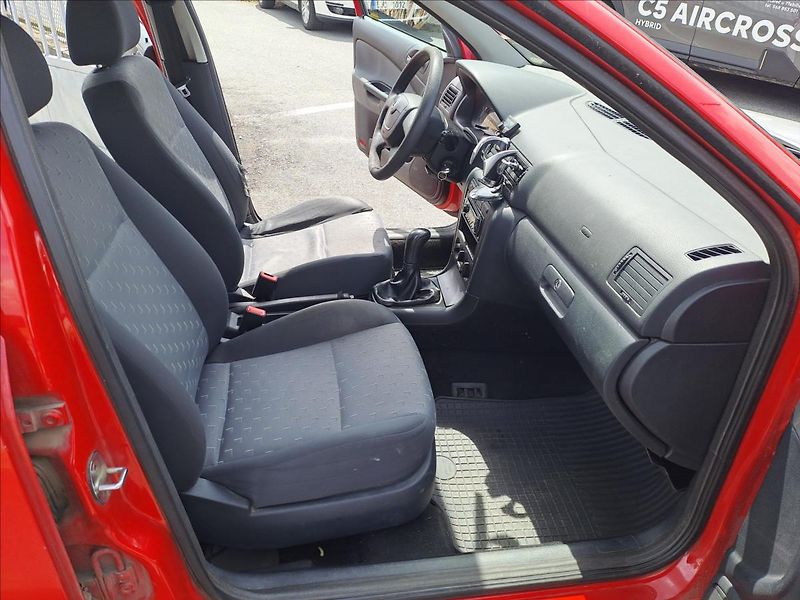 Škoda Octavia 1,9 TDI - fotka 8 z 13