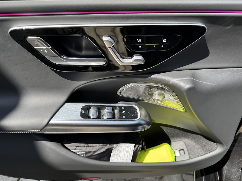 Mercedes-Benz Třídy E E450d-4M-AMG-NEZ.T-3D-R20-ČR - fotka 14 z 46