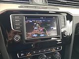 Volkswagen Passat (2017) R-Line 2.0 TDI, Automat, Kůže - náhled 16