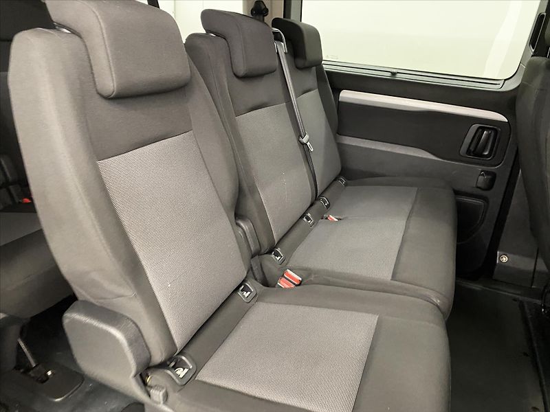 Toyota ProAce Verso 2,0 D-4D 106kW 8Míst - fotka 8 z 25
