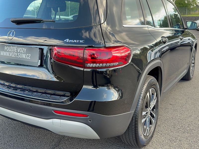 Mercedes-Benz GLB 200 d 4MATIC - fotka 12 z 35