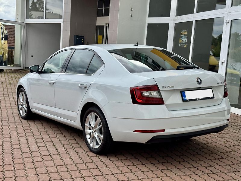 Škoda Octavia 1.4TSI 110kW DSG Style - fotka 7 z 25