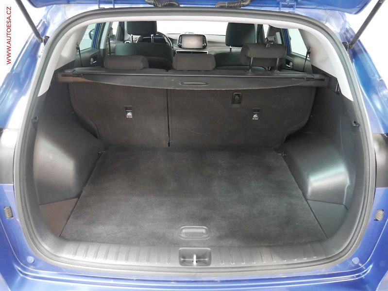 Hyundai Tucson (2019) 1.6 T-GDi 4x4, 1.maj,ČR - fotka 7 z 22