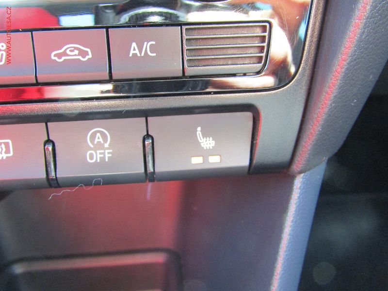 Škoda Rapid (2018) 1.0TSi, ČR, servis.kniha - fotka 18 z 20