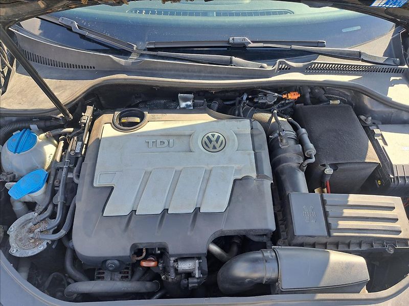 Volkswagen Golf 2,0   TDi 1MAJ*Tažné*Rozvody - fotka 30 z 34