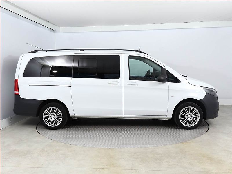 Mercedes-Benz Vito (2017) 114 CDI, Bus, 5Míst - fotka 6 z 13