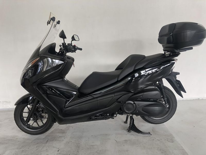Honda Forza 300 ABS - fotka 4 z 18