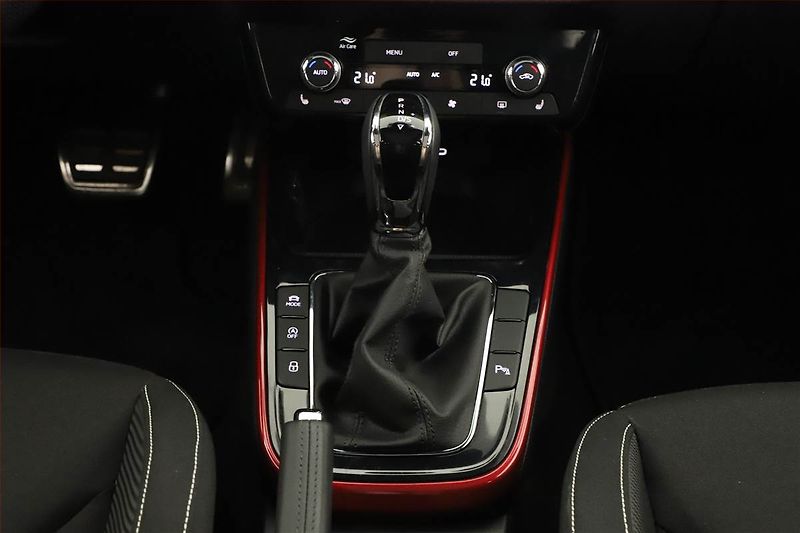 Škoda Fabia (2025) 1.0 TSI, Monte Carlo, FullLed - fotka 13 z 15