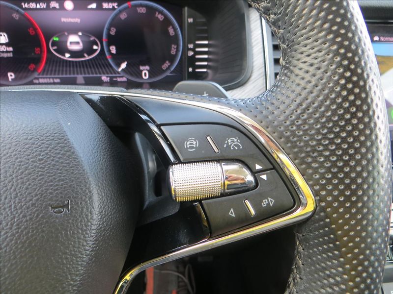 Škoda Kodiaq 2,0 TDI Style DSG 4x4 Tažné ČR - fotka 29 z 33