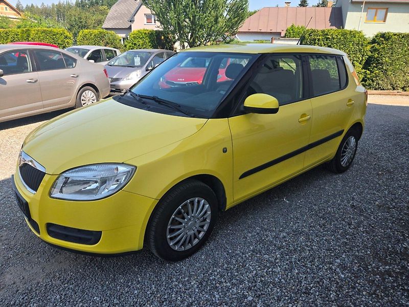 Škoda Fabia (2009) 1.4 16V Serviska - fotka 7 z 30