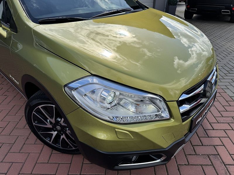 Suzuki SX4 S-Cross (2015) 1.6 VVTi Limited Navi Kamera - fotka 38 z 50