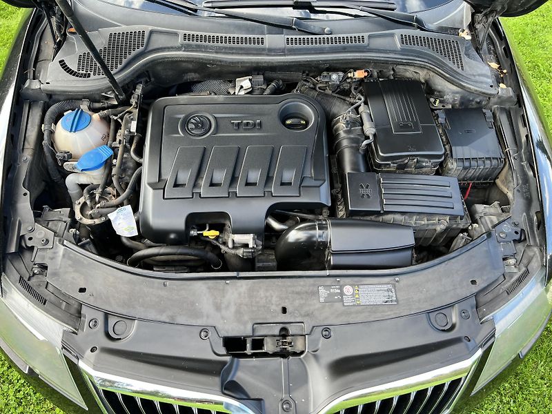 Škoda Superb 2.0TDI 103KW,DIGIKLIMA,TZ,ALU - fotka 46 z 48