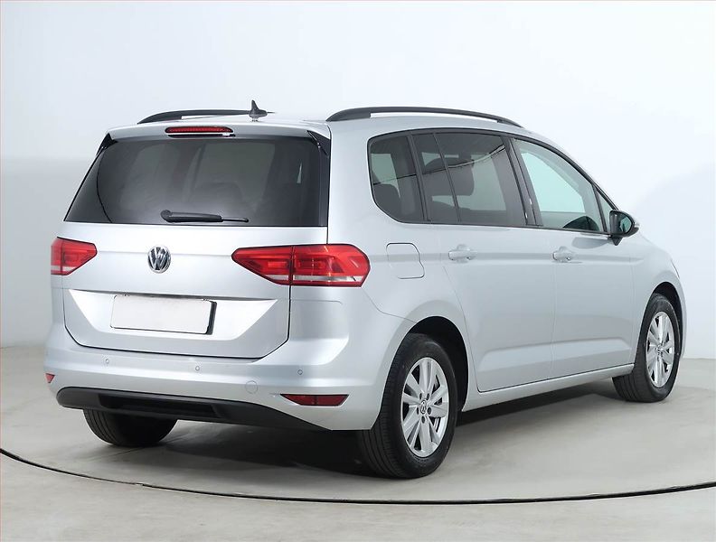 Volkswagen Touran (2020) Comfortline 2.0 TDI, Navi - fotka 5 z 20