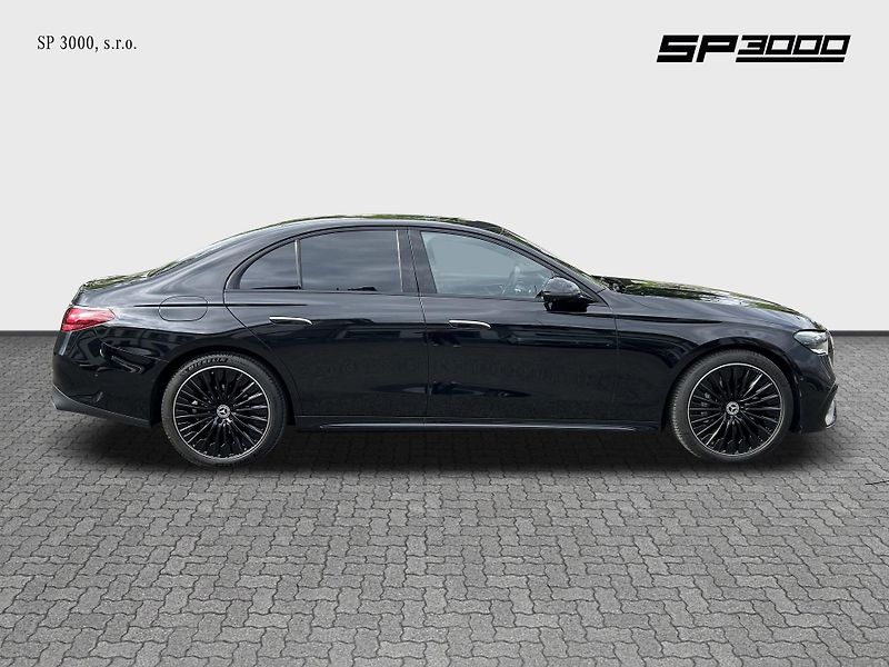 Mercedes-Benz Třídy E E 220d 4Matic AMG - fotka 4 z 28