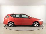 Kia Ceed (2007) 1.6 i, nová STK, Tažné - náhled 6