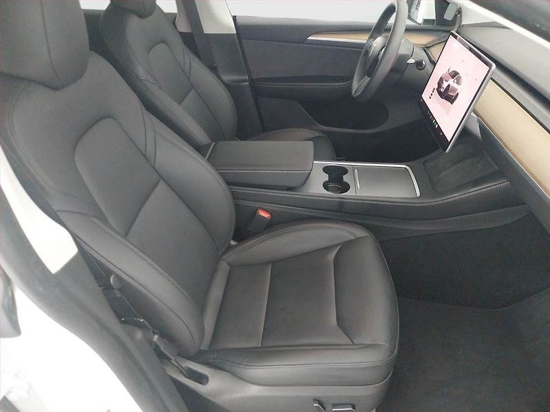 Tesla Model Y (2023) Long Range AWD 79kWh, SoH 91% - fotka 9 z 21
