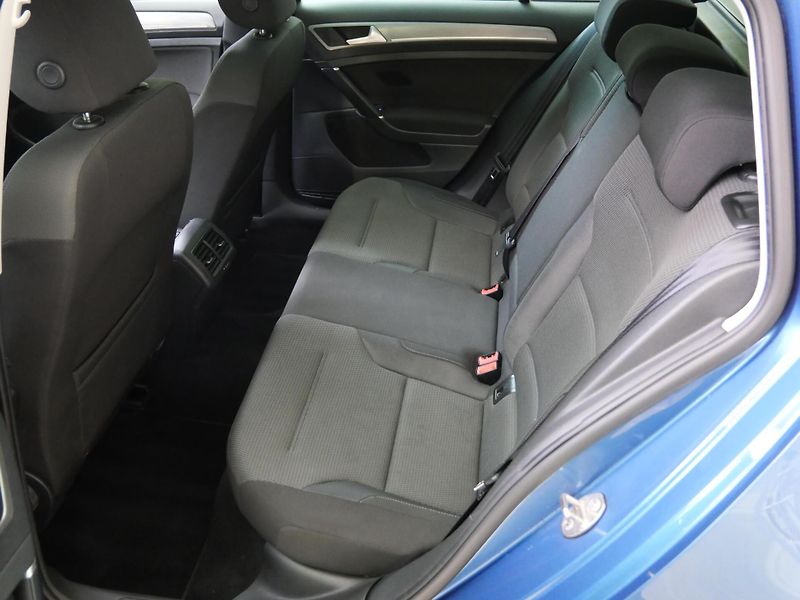 Volkswagen Golf - fotka 21 z 22