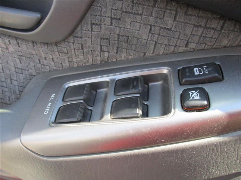 Toyota Land Cruiser 3,0 D4D, 4X4, klima,tažne zař. - fotka 19 z 24