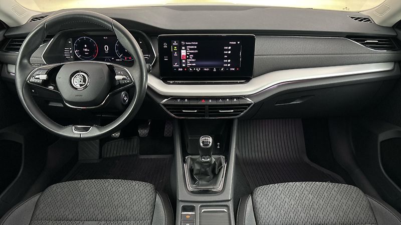 Škoda Octavia 1.5 TSI Style Combi - fotka 8 z 28