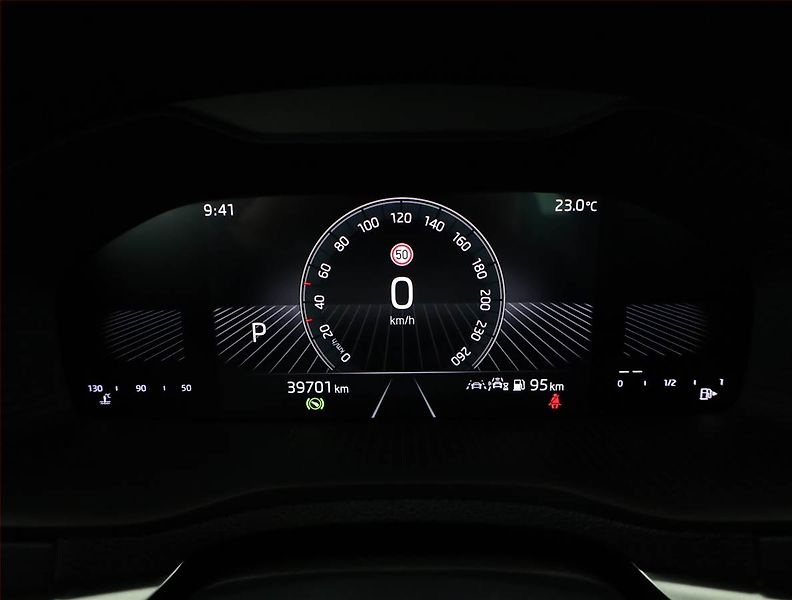 Škoda Karoq (2024) Fresh 2.0 TDI - fotka 9 z 21