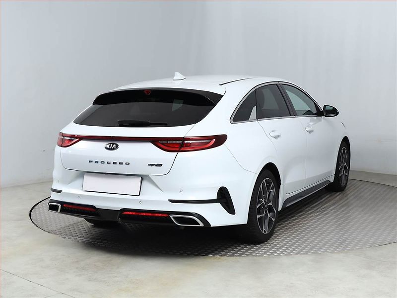 Kia Pro_Ceed (2019) GT-Line 1.4 T-GDI, Serv.kniha - fotka 5 z 17